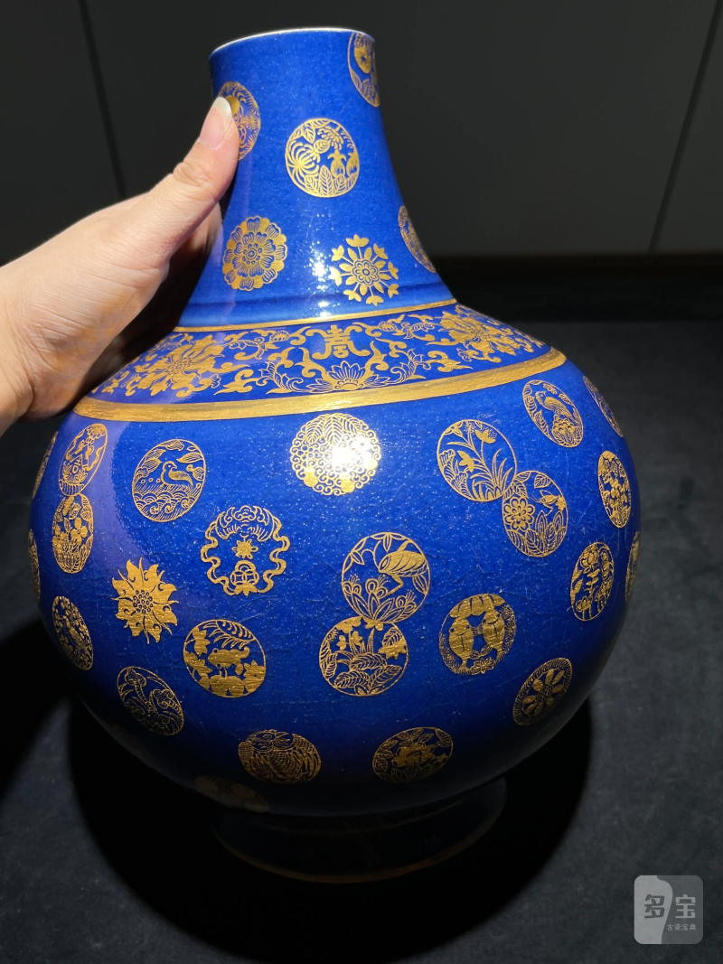 清光绪 祭蓝描金皮球花纹赏瓶 - 图3